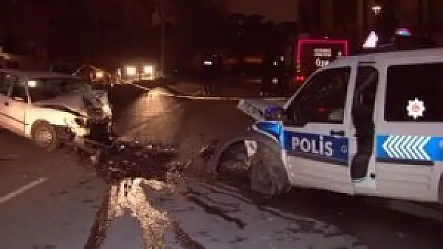 Polisten kaçan sürücü kaza yaptı: 1 ölü, 2 yaralı