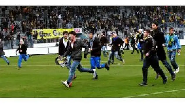 Ankaragücü taraftarı terör estirdi!