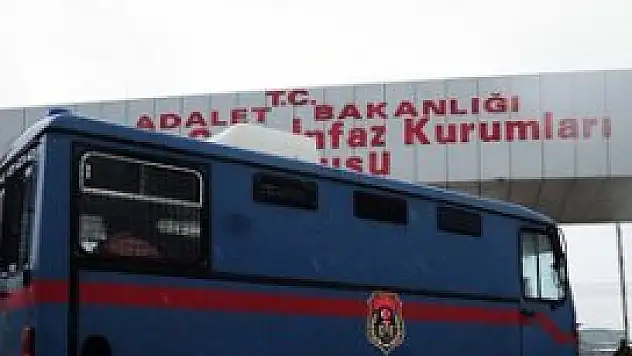 İstanbul'da cezaevi personeline operasyon