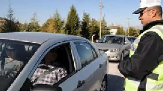 Geçen yıl 157 bin ehliyet 'kaptırıldı'