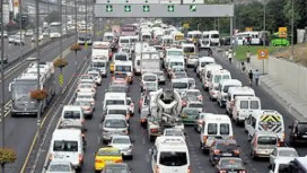 Trafikteki motorlu taşıt sayısı arttı