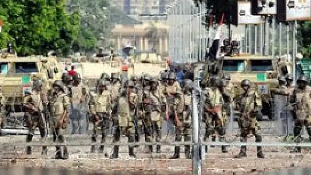 Mısırlı hukukçular darbeye karşı birleşti