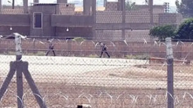 Çatışmalar Türkiye sınırında yoğunlaştı