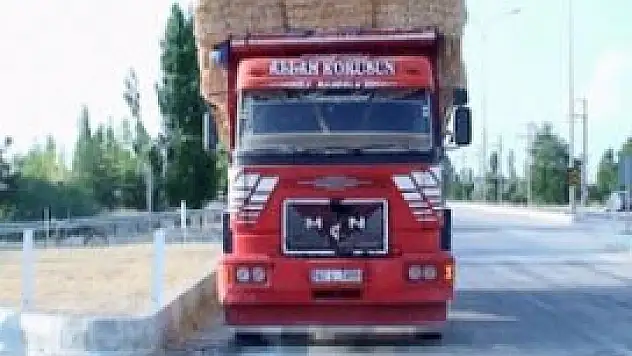 Kamyon bisikletli şahsı parçaladı!