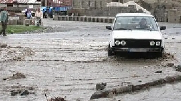 Hatay'da sel: 5 ölü