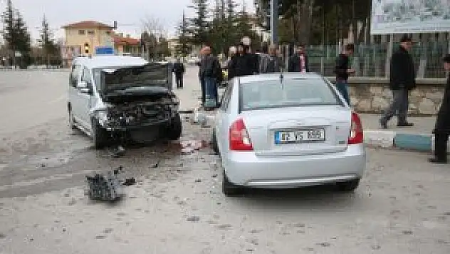Konya'da trafik kazası: 1 ölü, 2 yaralı