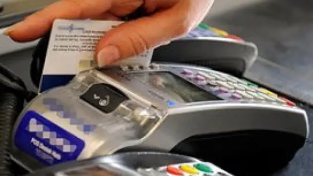 Kredi kartıyla ekmek alan var