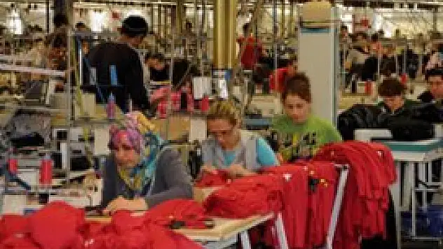 Sosyal yardım alan 33 bin kişi işe yerleştirildi