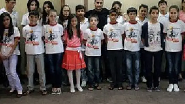 19 dilde barışı haykıranlar yurtdışına gitmek istiyor