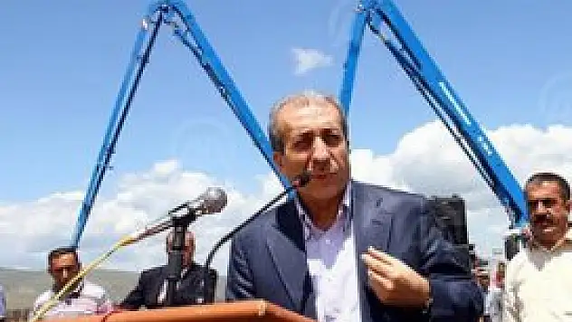 Yılda 2 milyar 100 milyon ekmek israf ediliyor