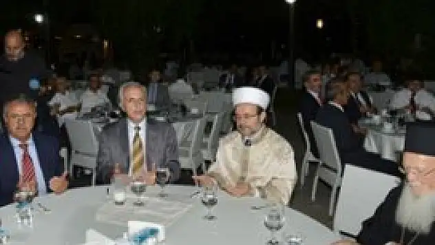 Manevi iklim sabote ediliyor