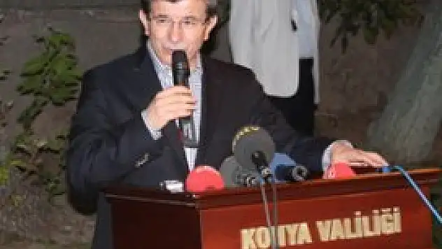 Davutoğlu şehit ve gazi aileleriyle buluştu