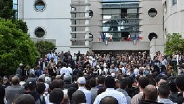 Fransa'da İslam karşıtlığı artıyor