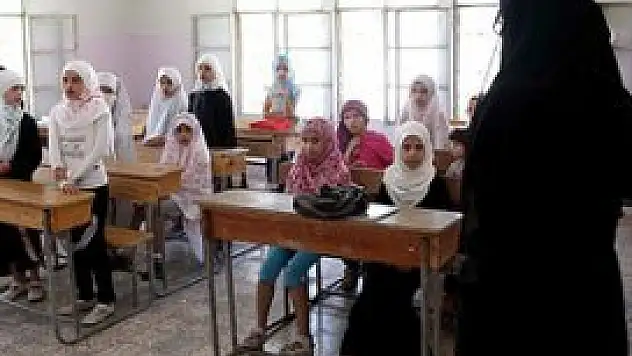 Esed'in kapattığı medreseler yeniden açılıyor