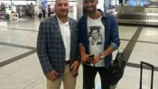 Trabzonspor bir dünya yıldızını daha getirdi!