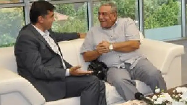 Azeri Sanatçıdan Kalaycı'yı Ziyaret