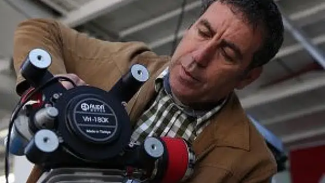 Emekli uçak teknisyeninden 'iki zamanlı' motor