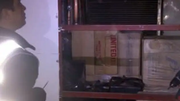 Tırın özel zulasından 30 bin paket kaçak sigara