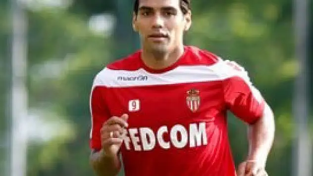 Avrupa'da futbol kriz dinlemedi