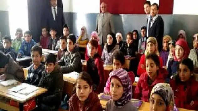 Seydişehir'de Suriyeli öğretmenler ders vermeye başladı