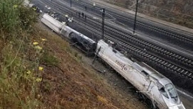 İspanya'daki tren kazasında 78 kişi öldü