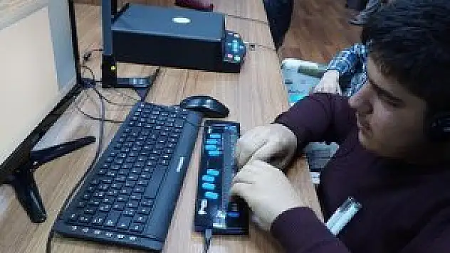 Görme engelliler de Cemil Meriç okuyacak