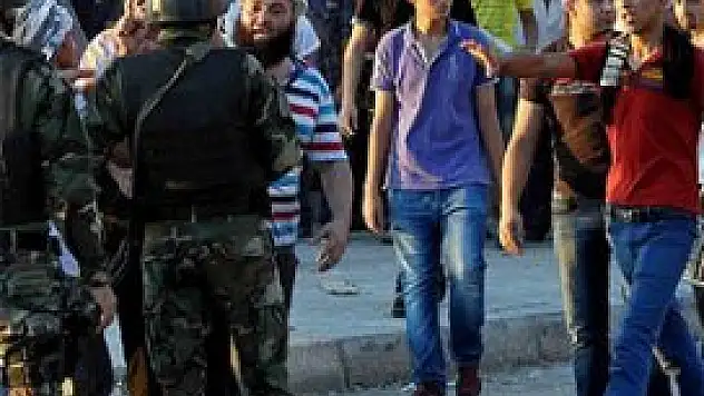 Darbe karşıtları ve yandaşları çatıştı 5 ölü