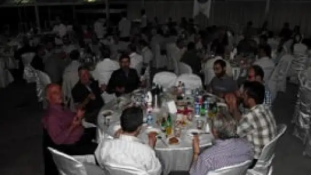 Beyşehir'de iş adamları iftarda buluştu