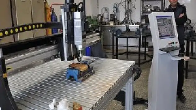 100 bin liralık CNC tezgahını 12 bin liraya ürettiler