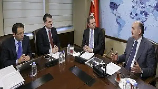 Üniversite kampüsleri zehirden arınıyor