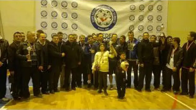 Öğretmenlerin file mücadelesi