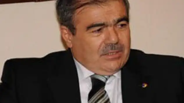 Hüseyin Üzülmez istifa etti