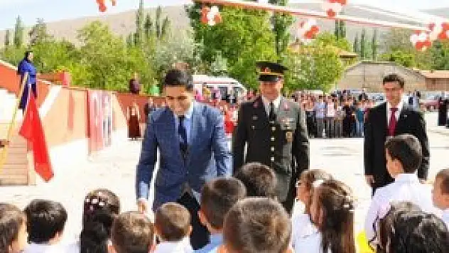 Halkapınar'da 23 nisan kutlamaları