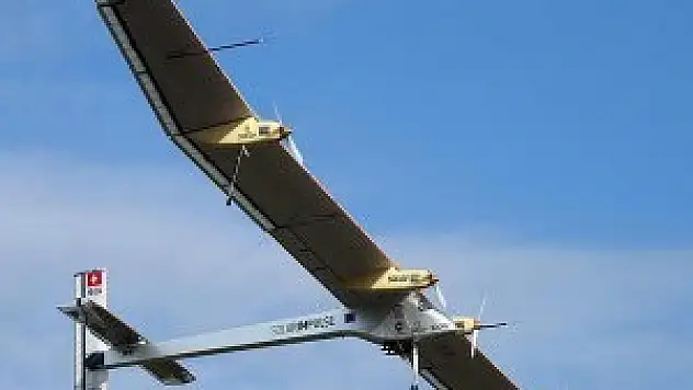 'Solar Impulse 2' dünya turunun 9. etabını tamamladı