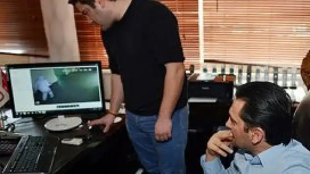 Laptopu getirirse 100 bin TL alacak