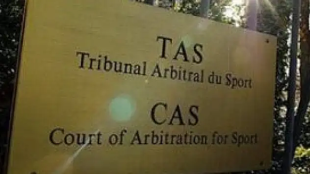 CAS iki takımı da Avrupa'dan men etti