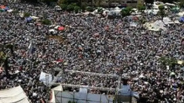 Ordu geri adım attı