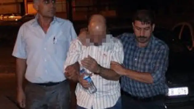 Sahte kimlikle yapmadığı kalmamış!