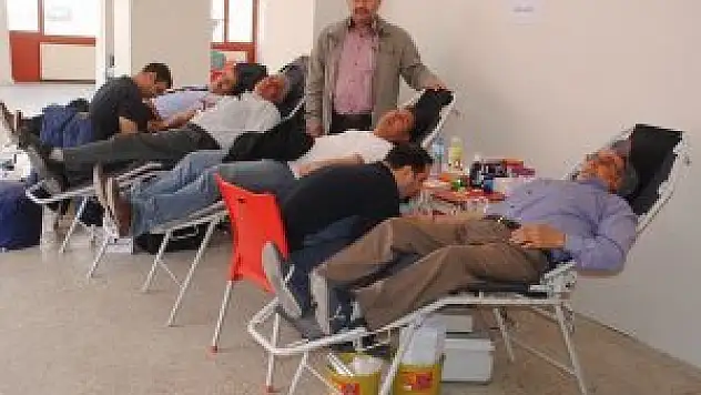 Sarayönü'nde 73 ünite kan toplandı
