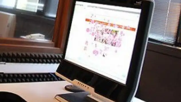 İnternet 'eşi dostu' geçti