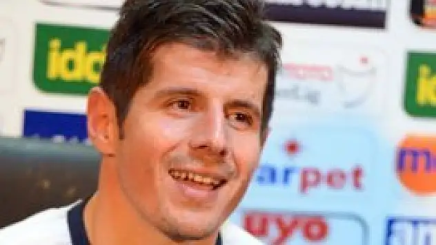 Futbolu Fenerbahçe'de bırakmak istiyorum