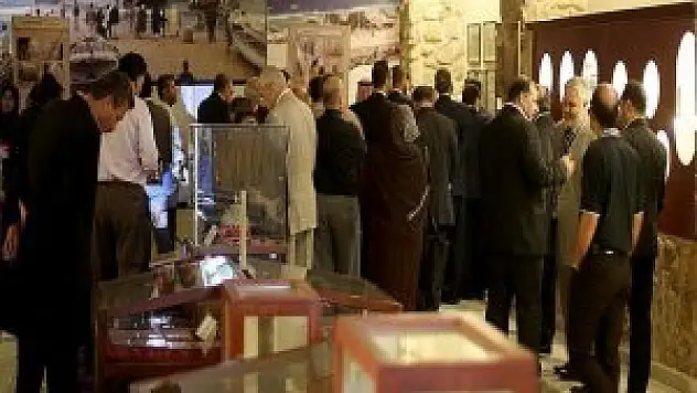 Gazze'de 'Osmanlı Mirası ve Eserleri Sergisi' açıldı