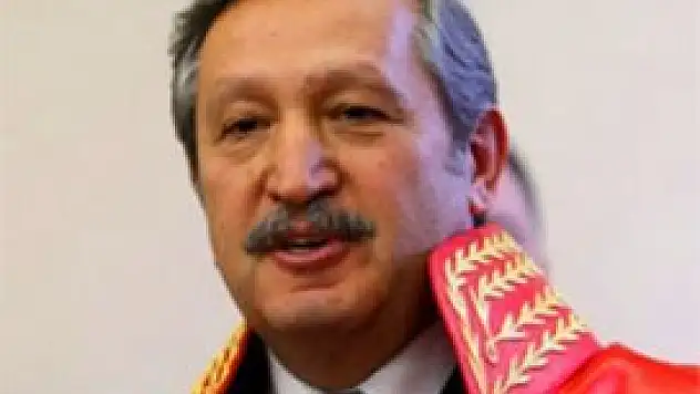 Eski Yargıtay Başkanı Gerçeker kaza yaptı