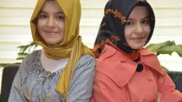 Üniversiteyi de aynı sınıfta okuyacaklar