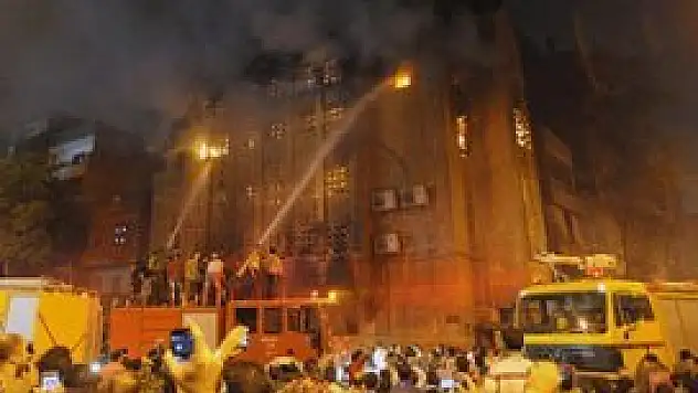 Mısır'da Müslümanlar ve Hristiyanlar arasında çatışma