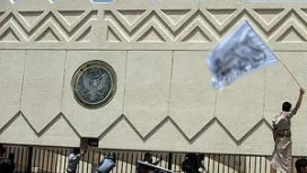 ABD ve İngiltere Yemen'deki vatandaşlarını uyardı