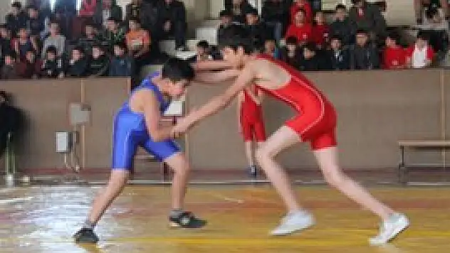 Güreşte birinciler belli oldu