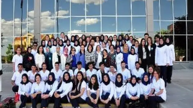 NEÜ Meram Tıp Fakültesinde Hemşirelik Haftası kutlandı