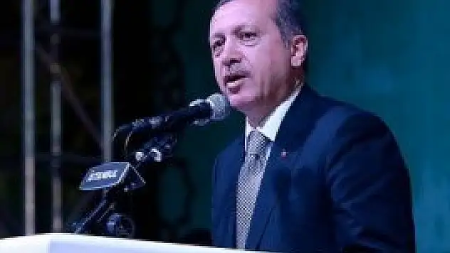 Erdoğan namazı Sultanahmet'te kıldı