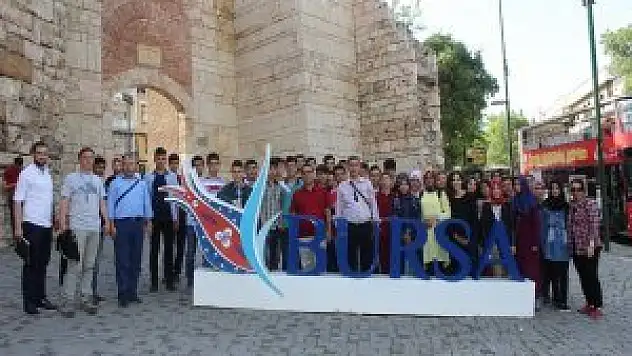 Karapınarlı öğrenciler Çanakkale ve Bursa'yı gezdi
